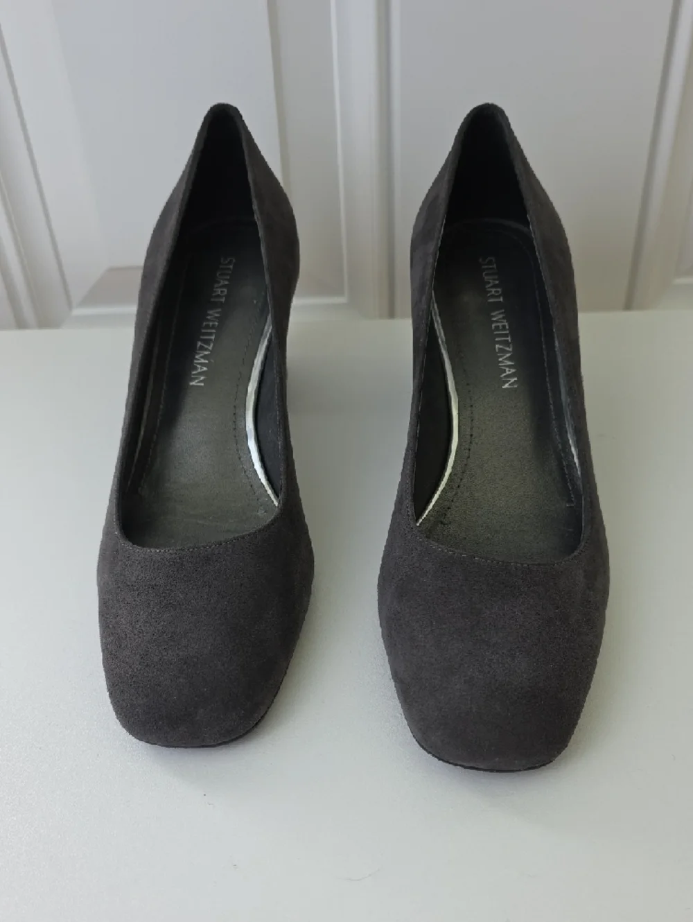 Stuart Weitzman Charcoal Suede Block Heel Pumps.  Size 9